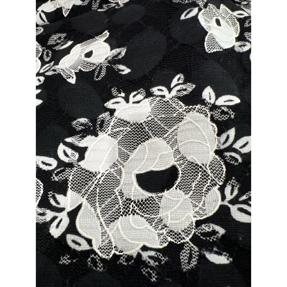 Black & White Floral Sleeveless Belted Dress - Picture 5 of 5